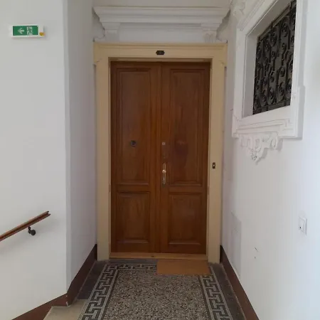 Room B In A Central Aristocratic Apartment-3