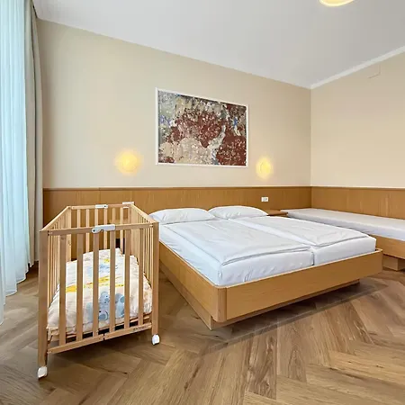 Hotel-Pension Fuenfhaus-3